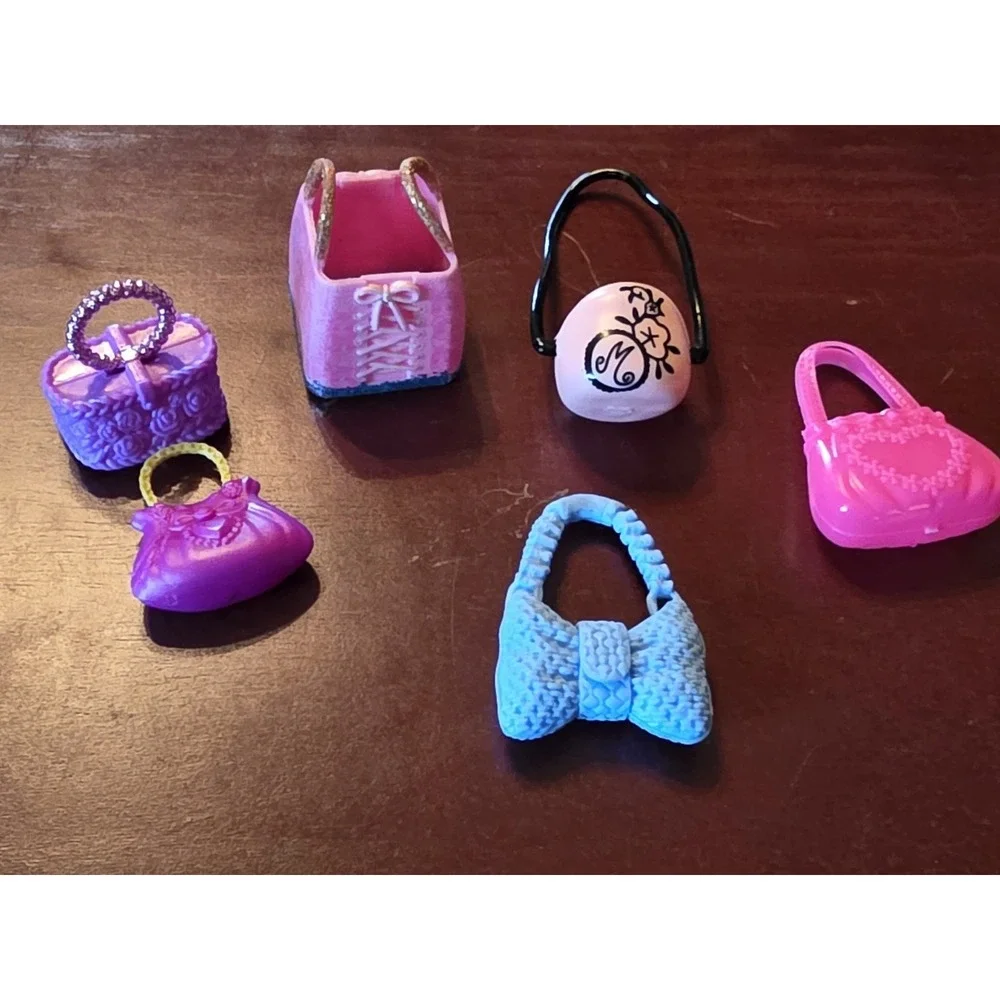 Miscellaneous Fashion Doll Purses Lot